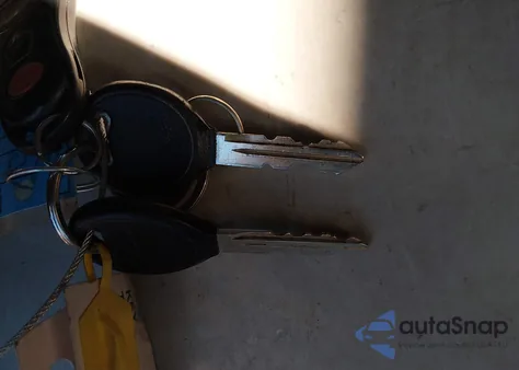 1999 Chrysler Town & Country Limited z USA, uszkodzony, nr VIN 1C4GP64L8XB916537